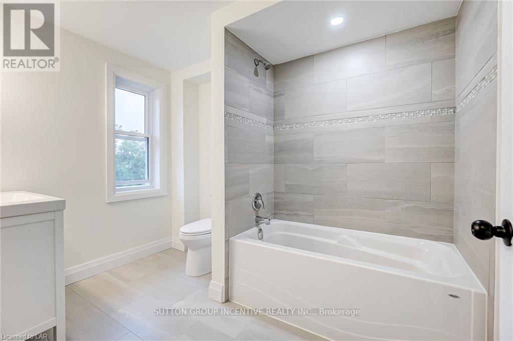 1 - 234 Laclie Street, Orillia, Ontario  L3V 4N6 - Photo 12 - S12747950