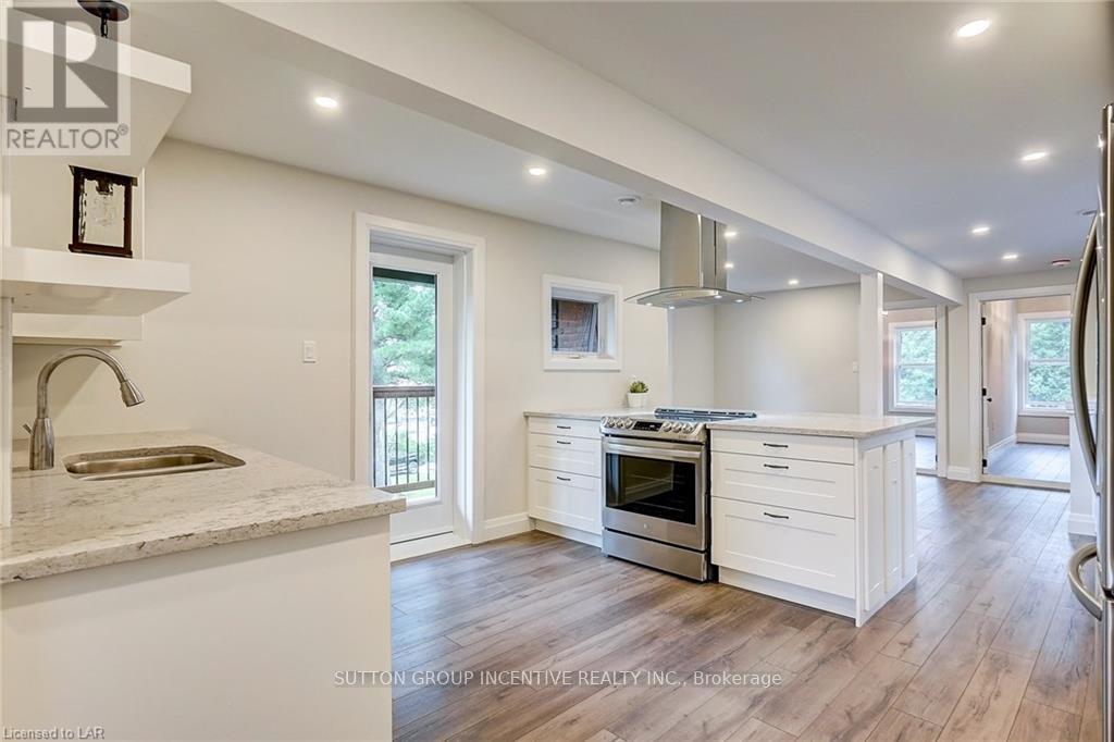 1 - 234 Laclie Street, Orillia, Ontario  L3V 4N6 - Photo 9 - S12747950