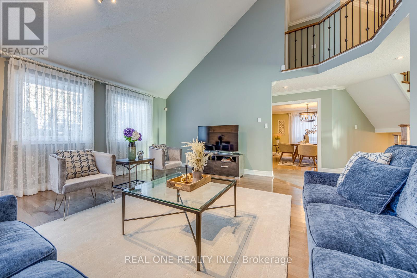 343 Northwood Drive, Oakville, Ontario  L6M 1M8 - Photo 10 - W12747780