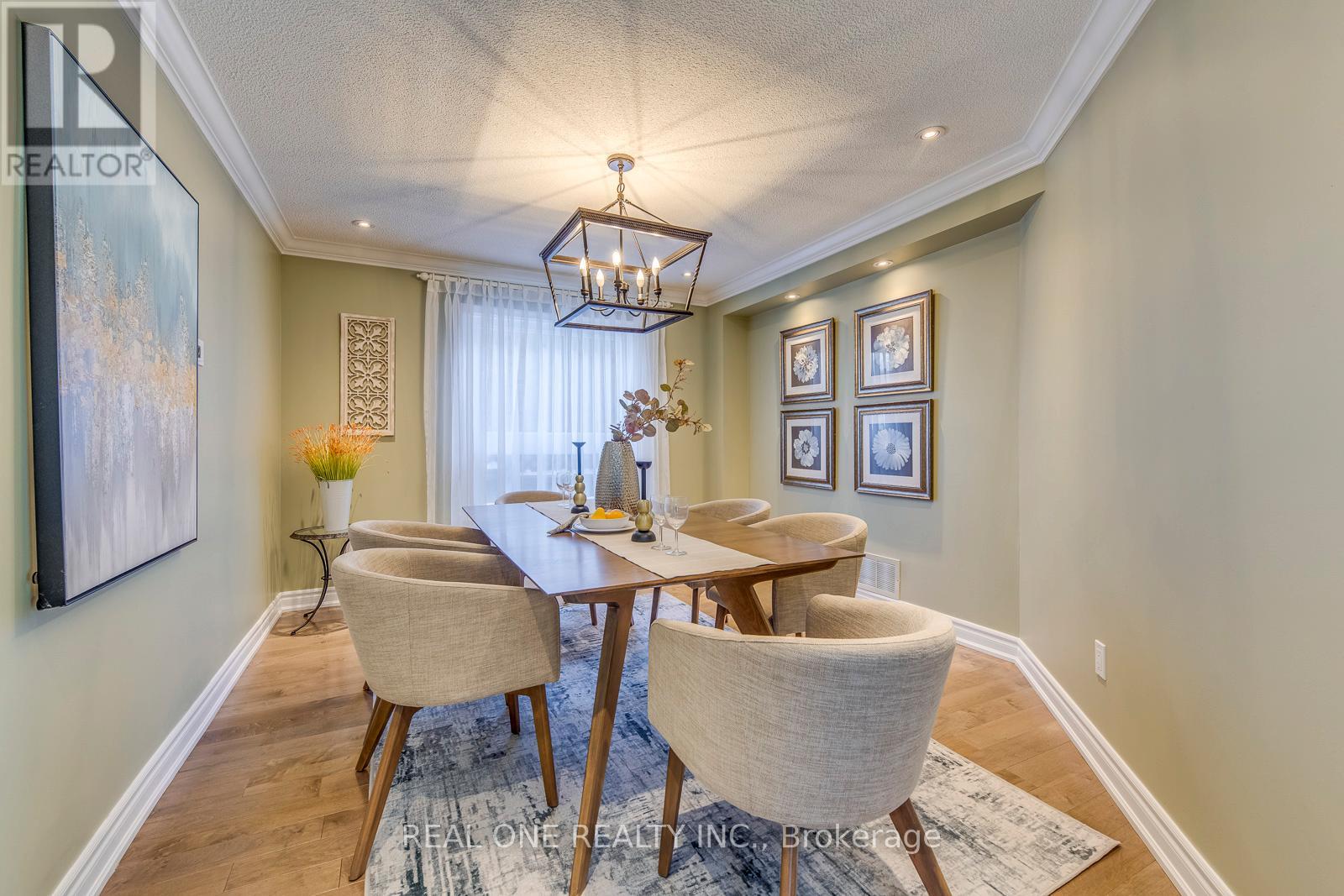 343 Northwood Drive, Oakville, Ontario  L6M 1M8 - Photo 11 - W12747780