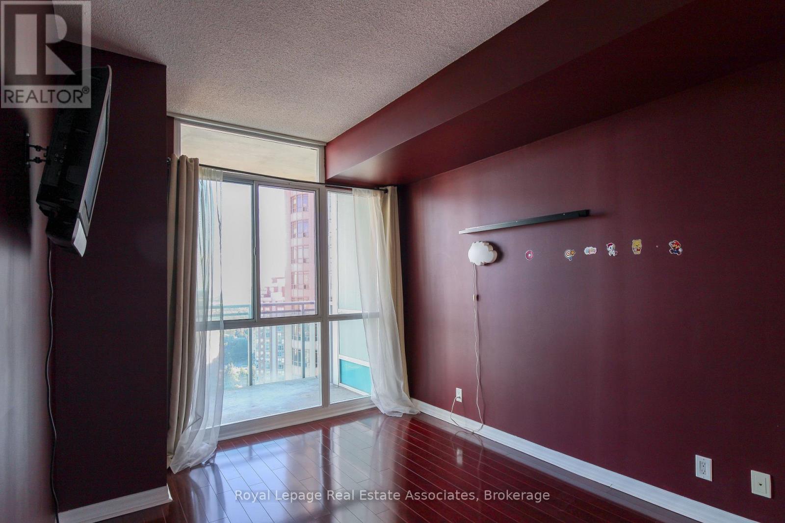 2208 - 3939 Duke Of York Boulevard, Mississauga, Ontario  L5B 4N2 - Photo 21 - W12747796