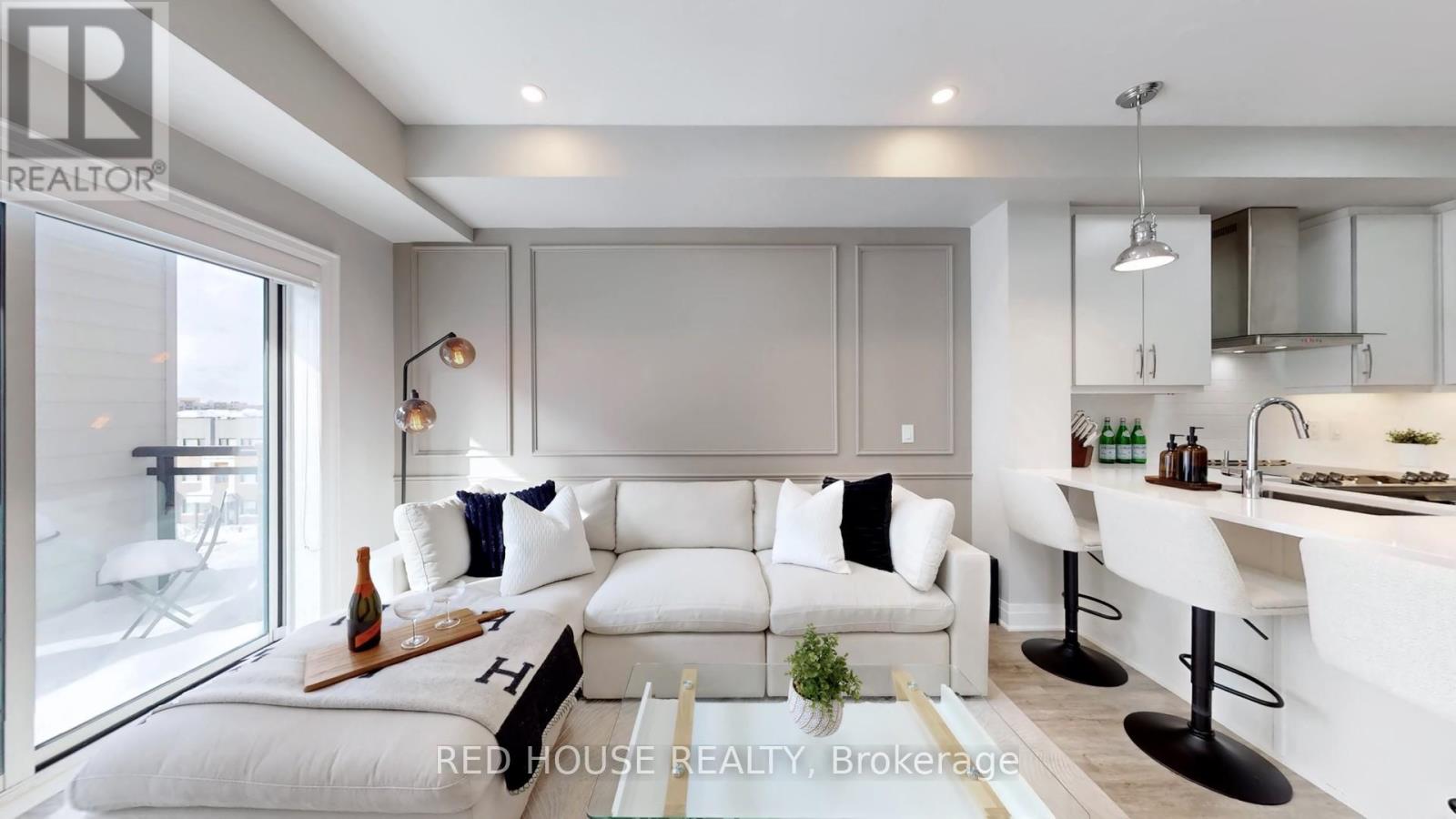 428 - 128 GROVEWOOD COMMON, Oakville, Ontario