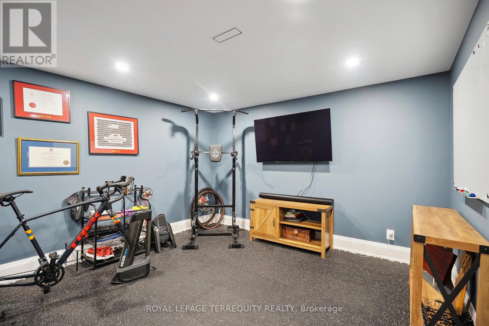 219 Valleyview Court, Oakville, Ontario  L6L 5H9 - Photo 34 - W12747962