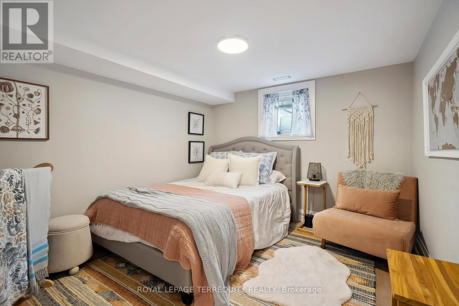 219 Valleyview Court, Oakville, Ontario  L6L 5H9 - Photo 37 - W12747962