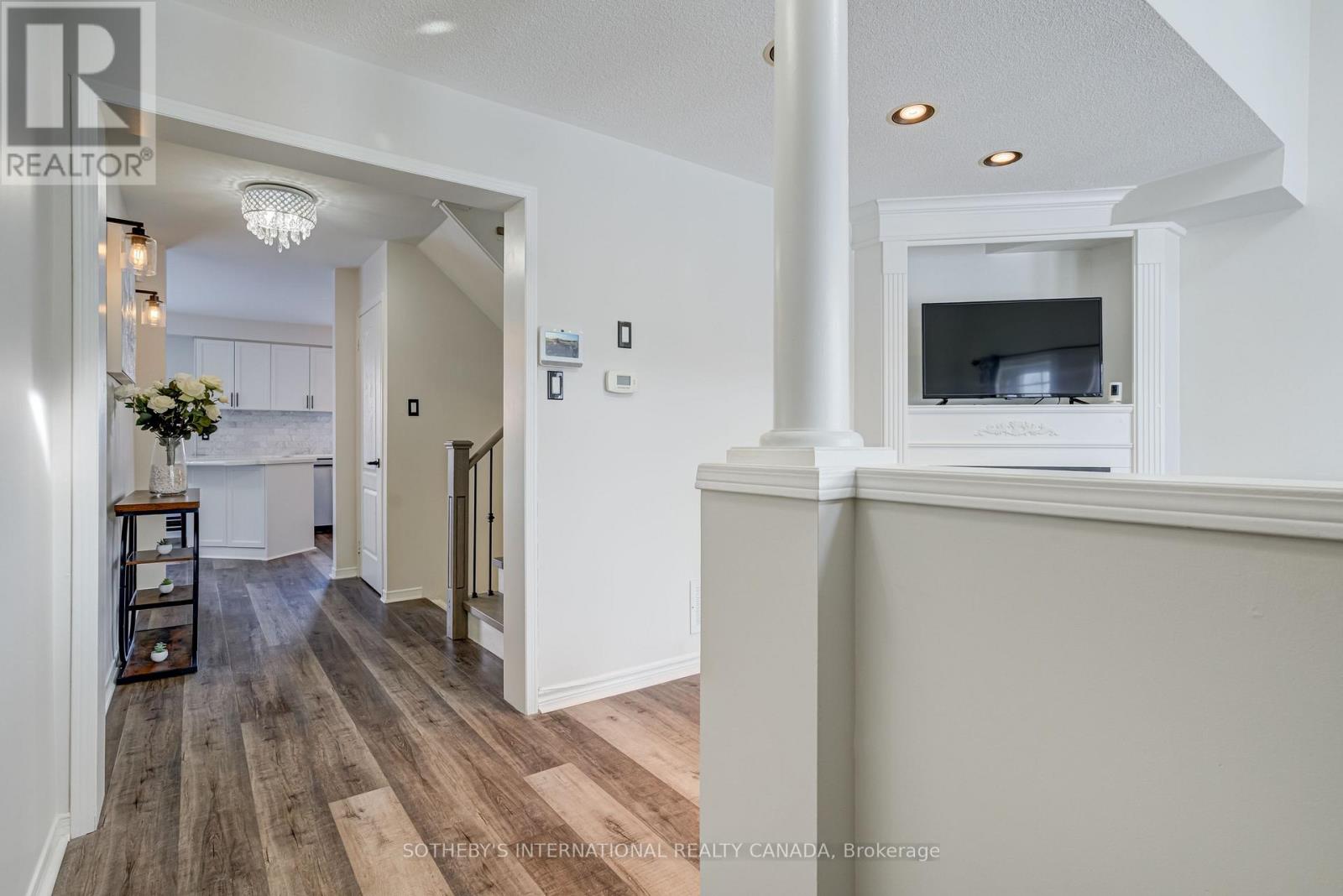 103 Giraffe Avenue, Brampton, Ontario  L6R 1Z2 - Photo 6 - W12747984