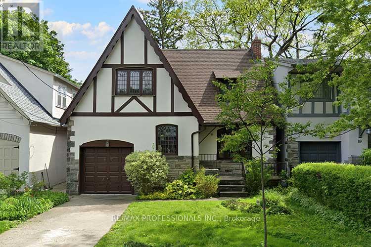 87 Humberview Road, Toronto, Ontario  M6S 1W9 - Photo 3 - W12748016