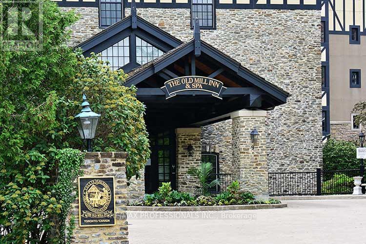 87 Humberview Road, Toronto, Ontario  M6S 1W9 - Photo 48 - W12748016