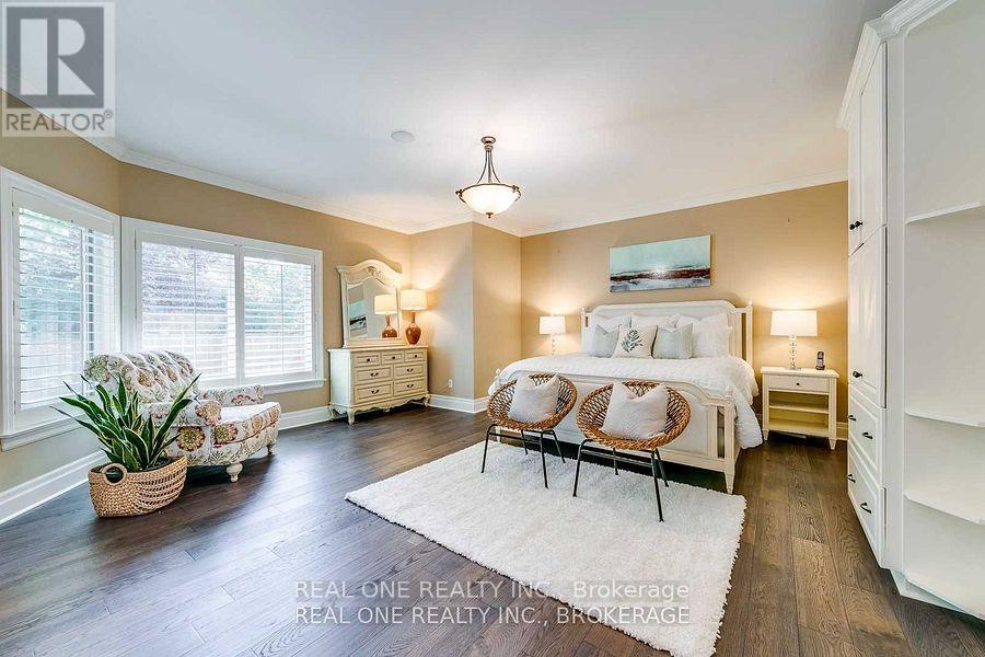 249 Poplar Drive, Oakville, Ontario  L6J 4C7 - Photo 16 - W12748034