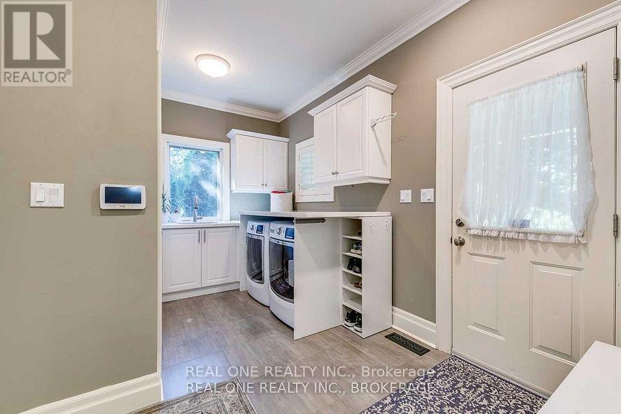 249 Poplar Drive, Oakville, Ontario  L6J 4C7 - Photo 20 - W12748034