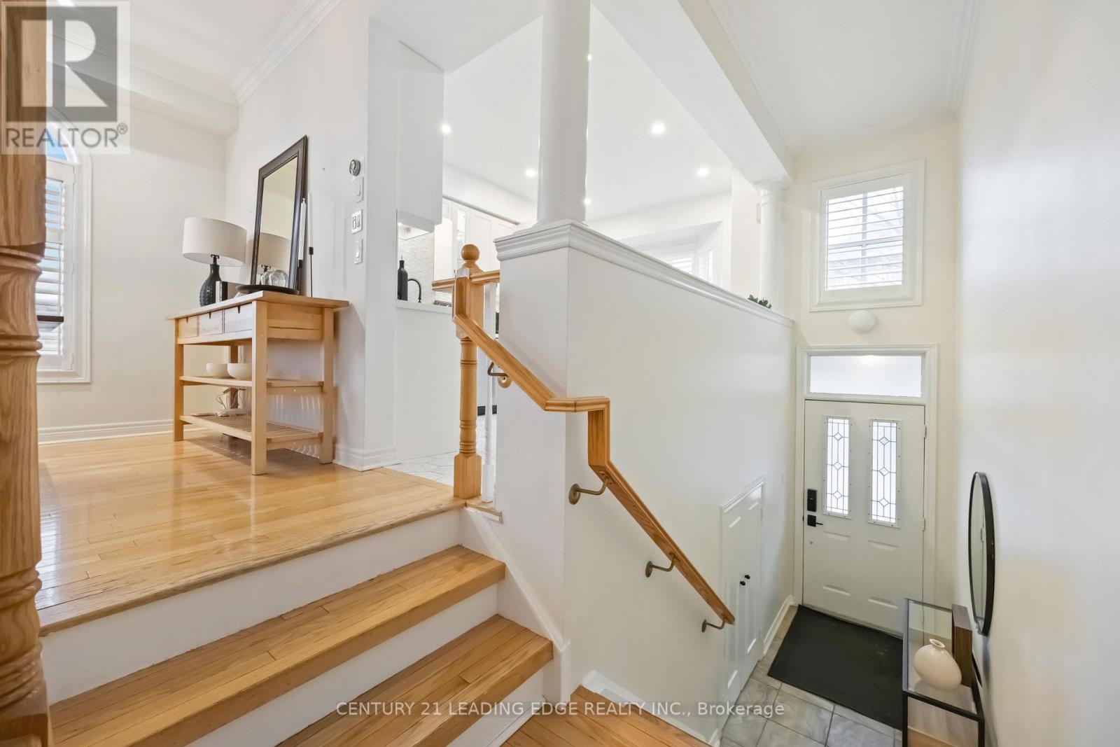 57 - 50 San Remo Terrace, Toronto, Ontario  M8Z 6C6 - Photo 5 - W12748102