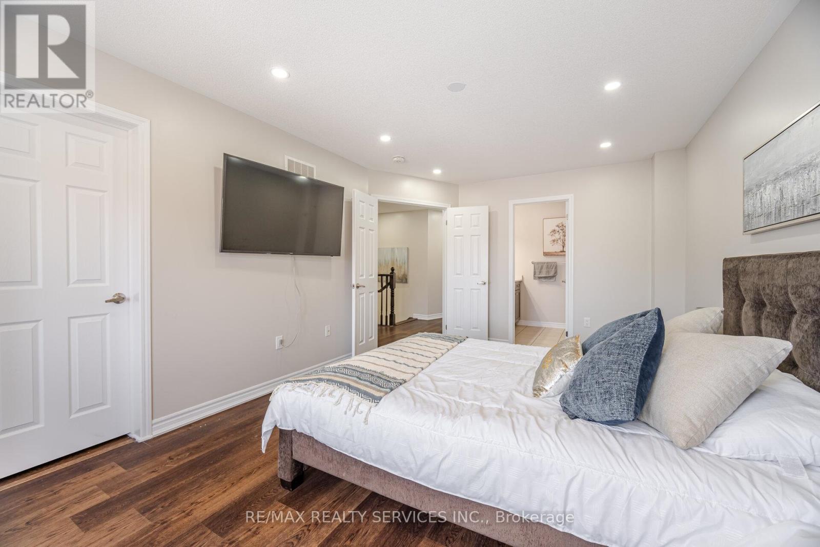 27 Phyllis Drive, Caledon, Ontario  L7C 4E3 - Photo 28 - W12748124