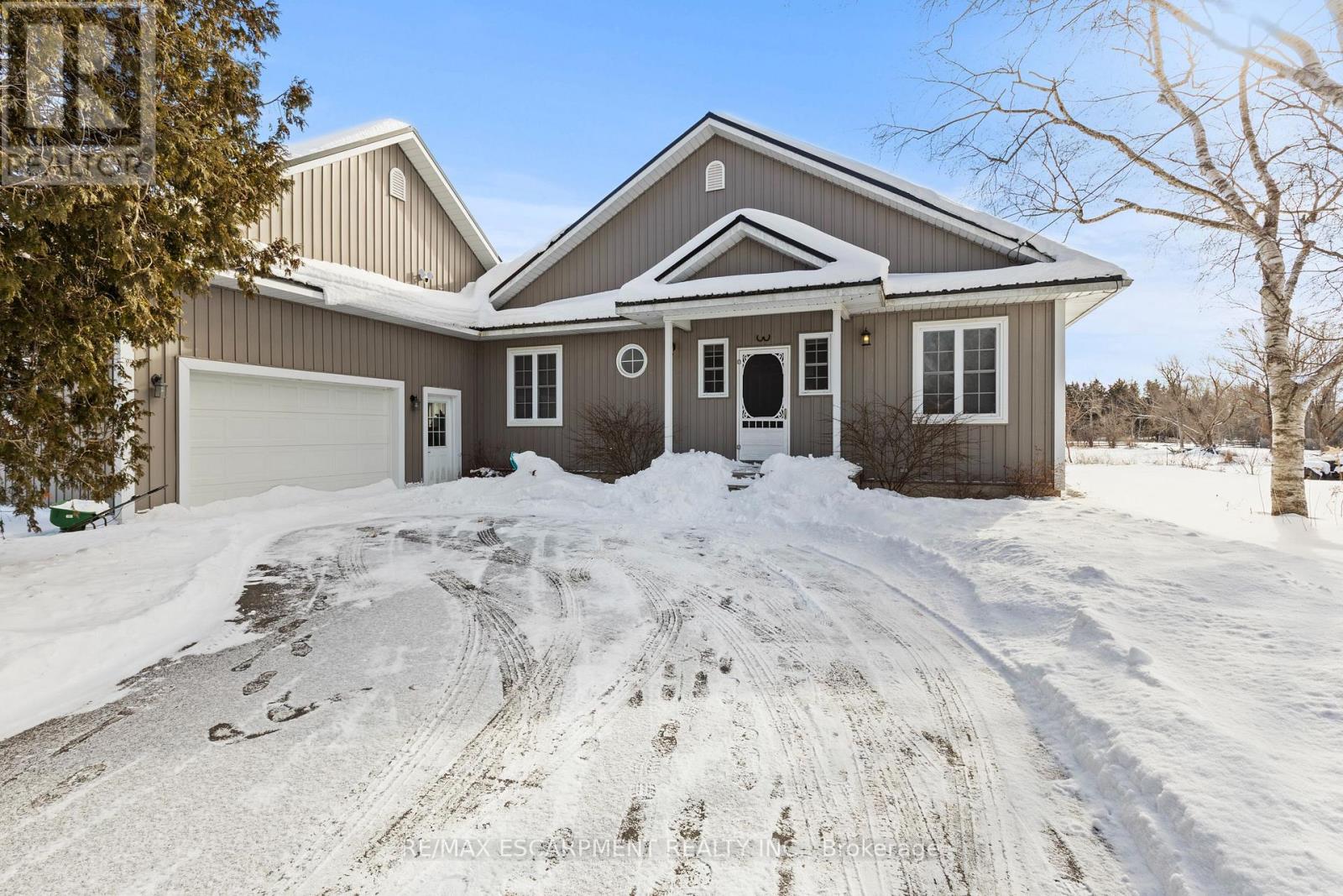 20 CARLISLE ROAD, Hamilton, Ontario