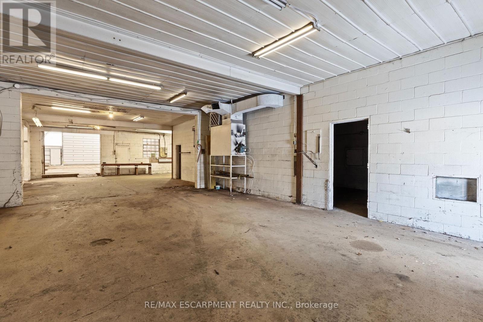 20 Carlisle Road, Hamilton, Ontario  L8B 1C9 - Photo 22 - X12747800