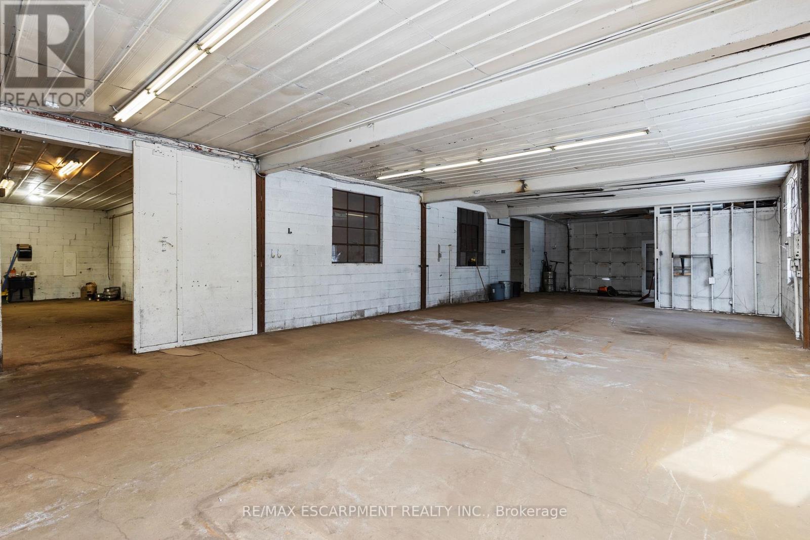 20 Carlisle Road, Hamilton, Ontario  L8B 1C9 - Photo 25 - X12747800