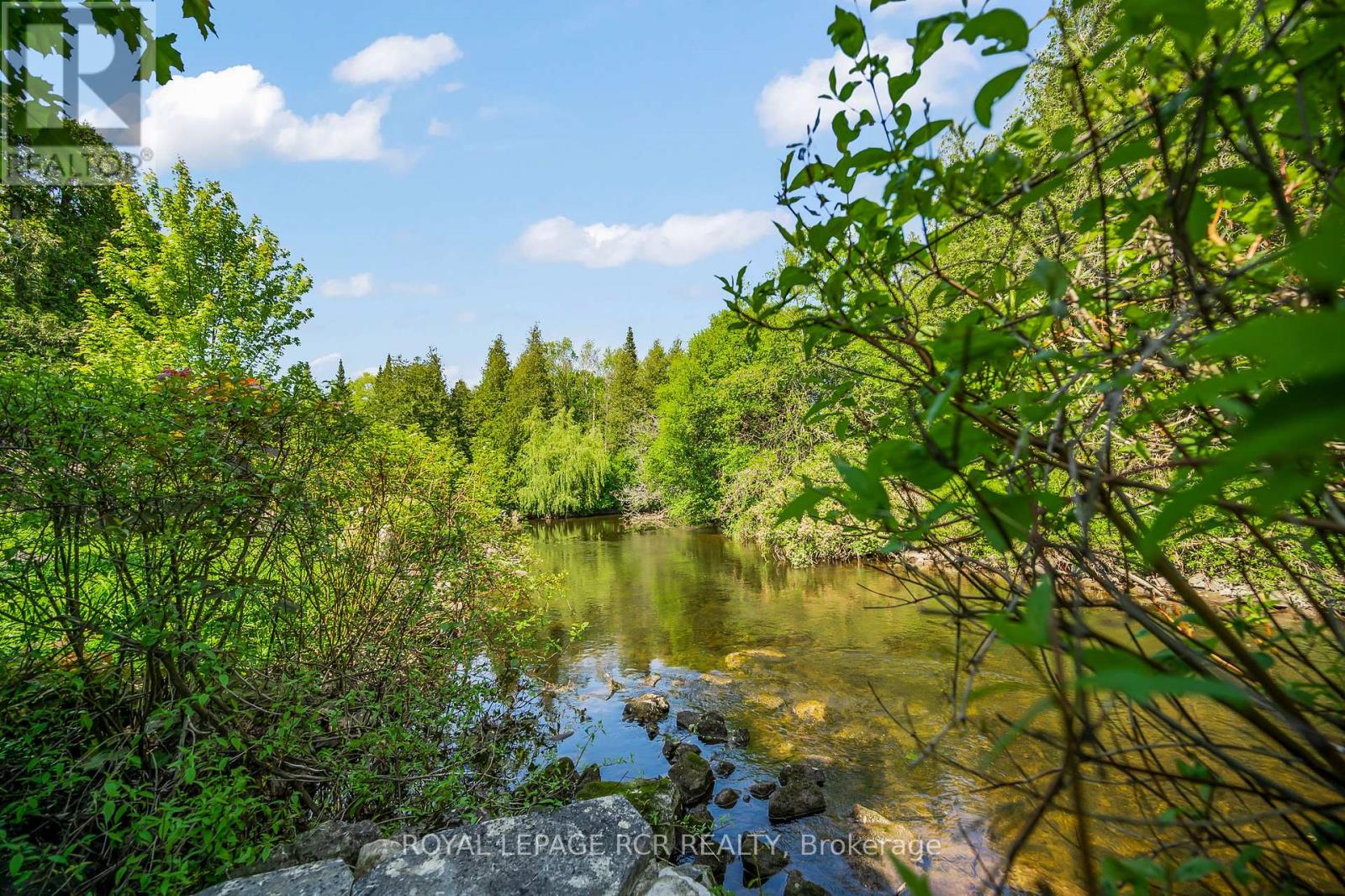 15 River Bluff Path, Guelph/eramosa, Ontario  N0B 2K0 - Photo 37 - X12747804