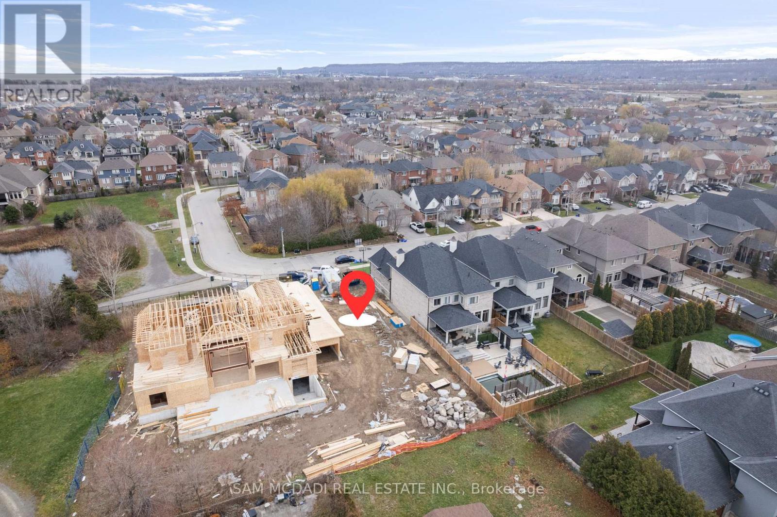 451 Montreal Circle, Hamilton (Winona Park), Ontario  L8E 0E2 - Photo 19 - X12747980