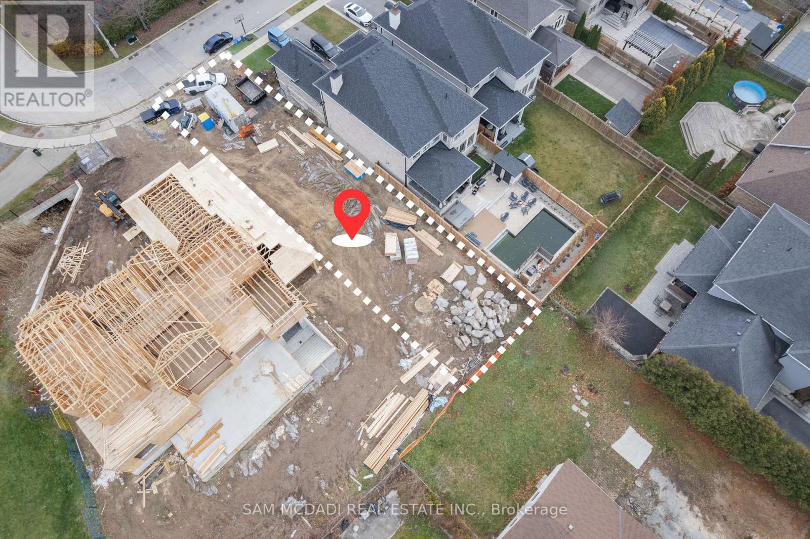 451 Montreal Circle, Hamilton (Winona Park), Ontario  L8E 0E2 - Photo 2 - X12747980