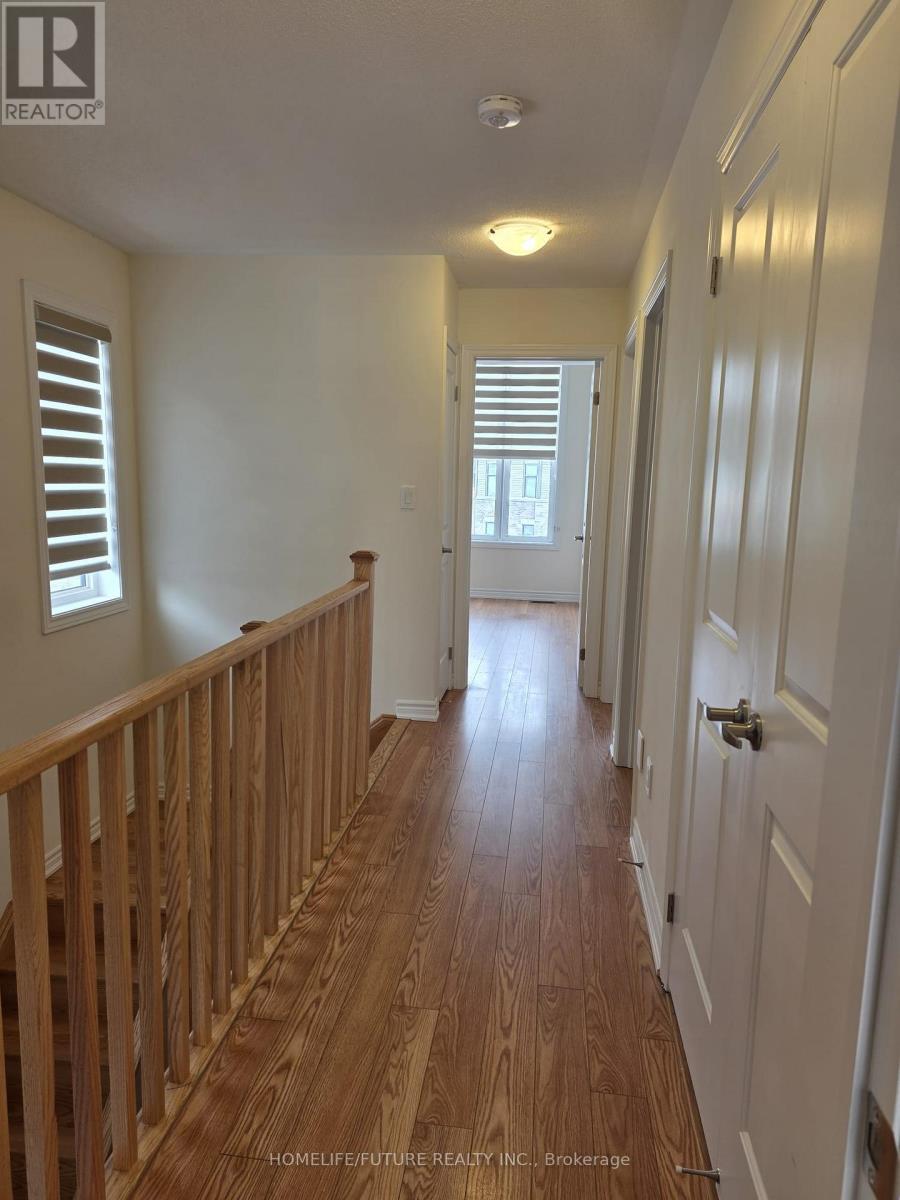 318 Okanagan Path, Oshawa, Ontario  L1H 0A7 - Photo 13 - E12697906