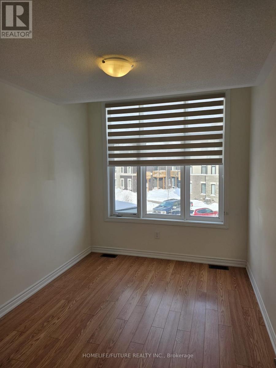 318 Okanagan Path, Oshawa, Ontario  L1H 0A7 - Photo 3 - E12697906