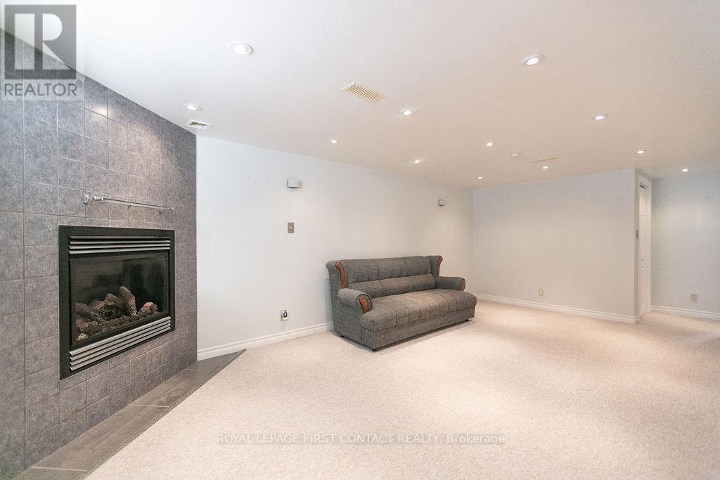 23 Shannon Street, Barrie, Ontario  L4M 2K7 - Photo 17 - S12707176