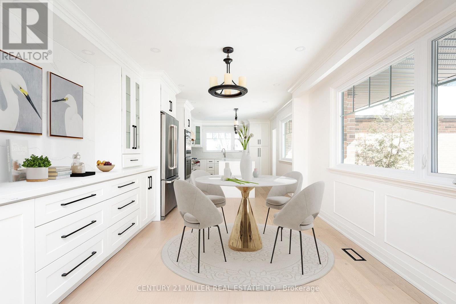 134 Abbey Court, Oakville, Ontario  L6J 4L1 - Photo 8 - W12730744