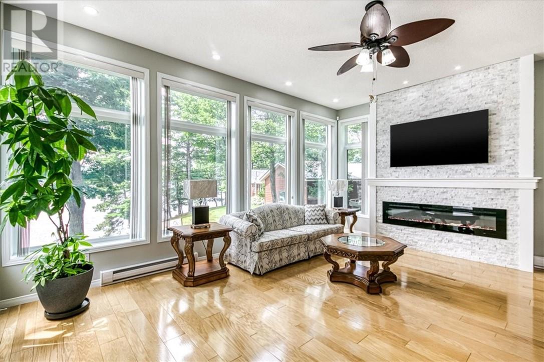 2033 Panache North Shore Road, Whitefish, Ontario  P0M 3E0 - Photo 18 - 2125977