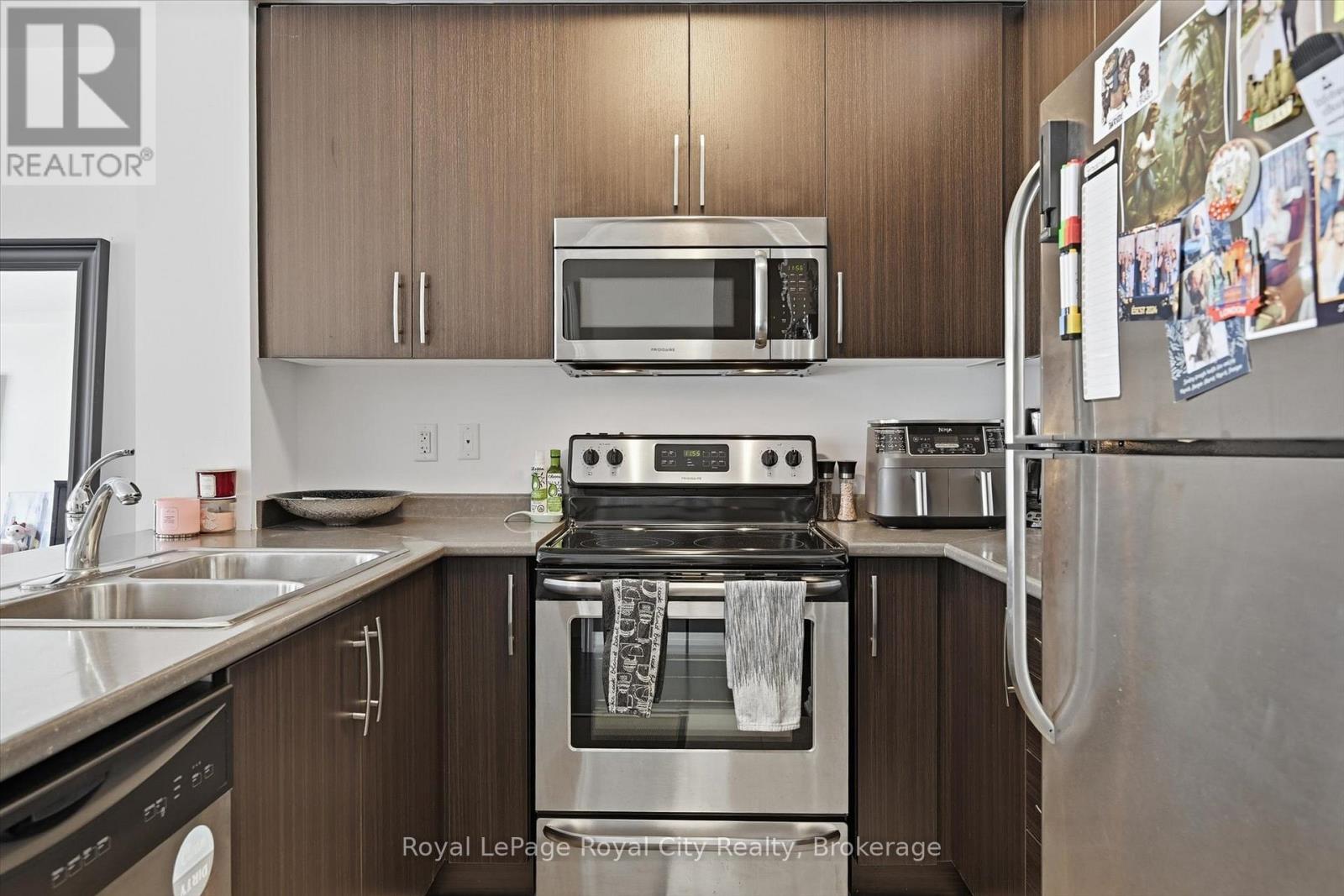 221 - 5317 Upper Middle Road, Burlington, Ontario  L7L 0G8 - Photo 5 - W12748210