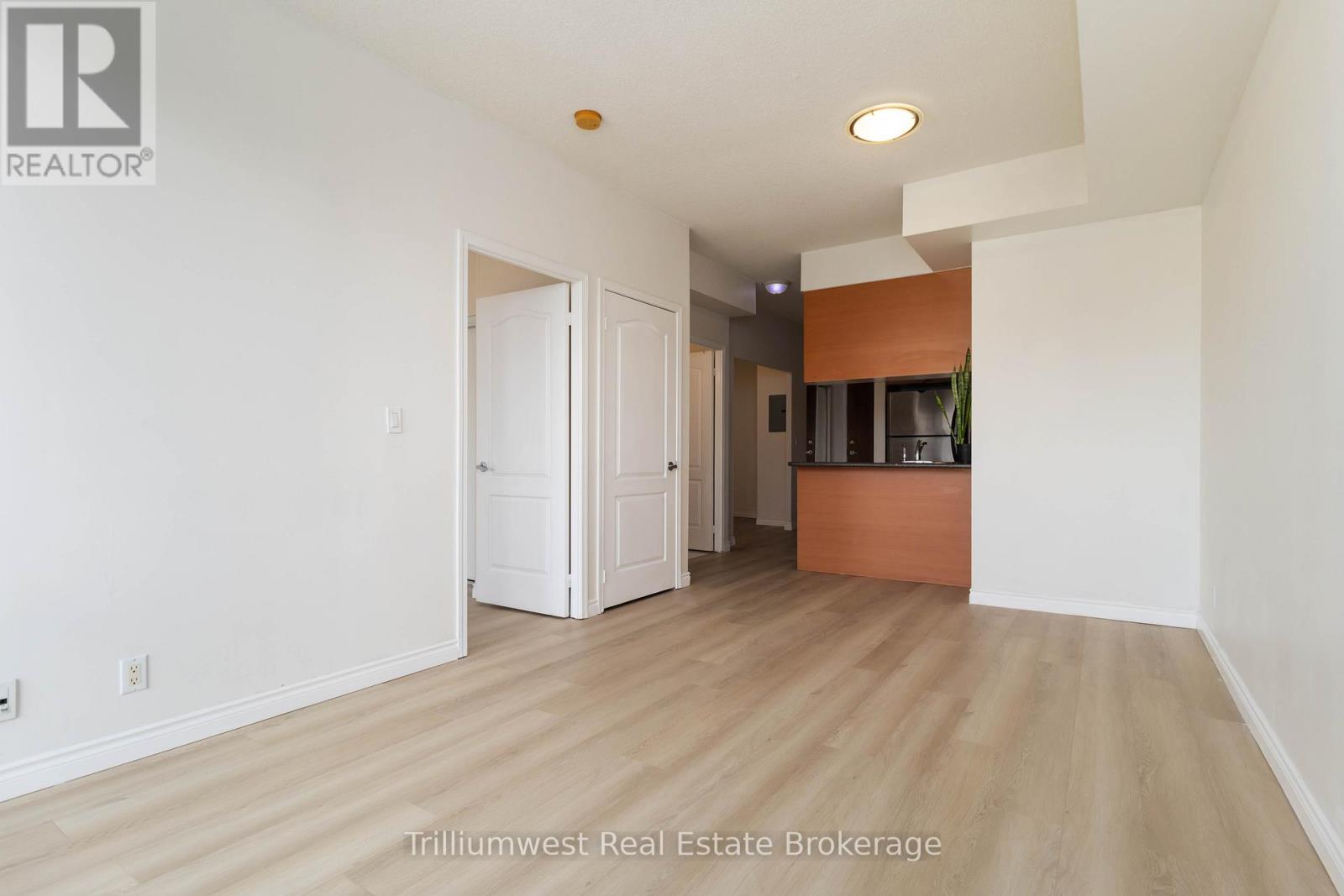 2306 - 1 Elm Drive W, Mississauga (City Centre), Ontario  L5B 4M1 - Photo 11 - W12748260