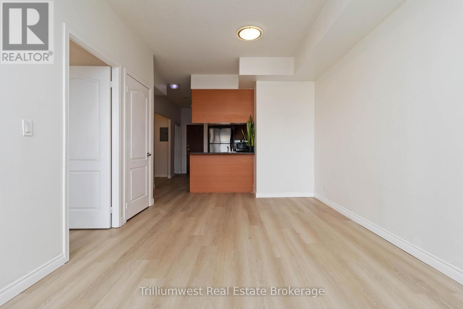 2306 - 1 Elm Drive W, Mississauga (City Centre), Ontario  L5B 4M1 - Photo 12 - W12748260