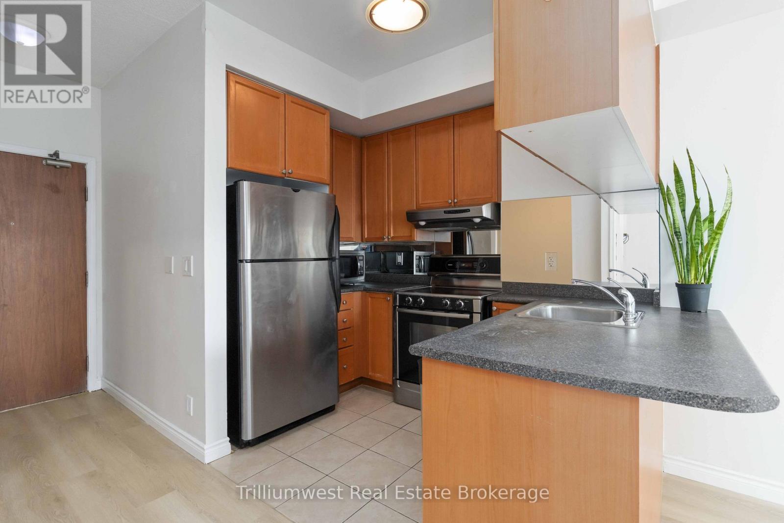 2306 - 1 Elm Drive W, Mississauga (City Centre), Ontario  L5B 4M1 - Photo 15 - W12748260
