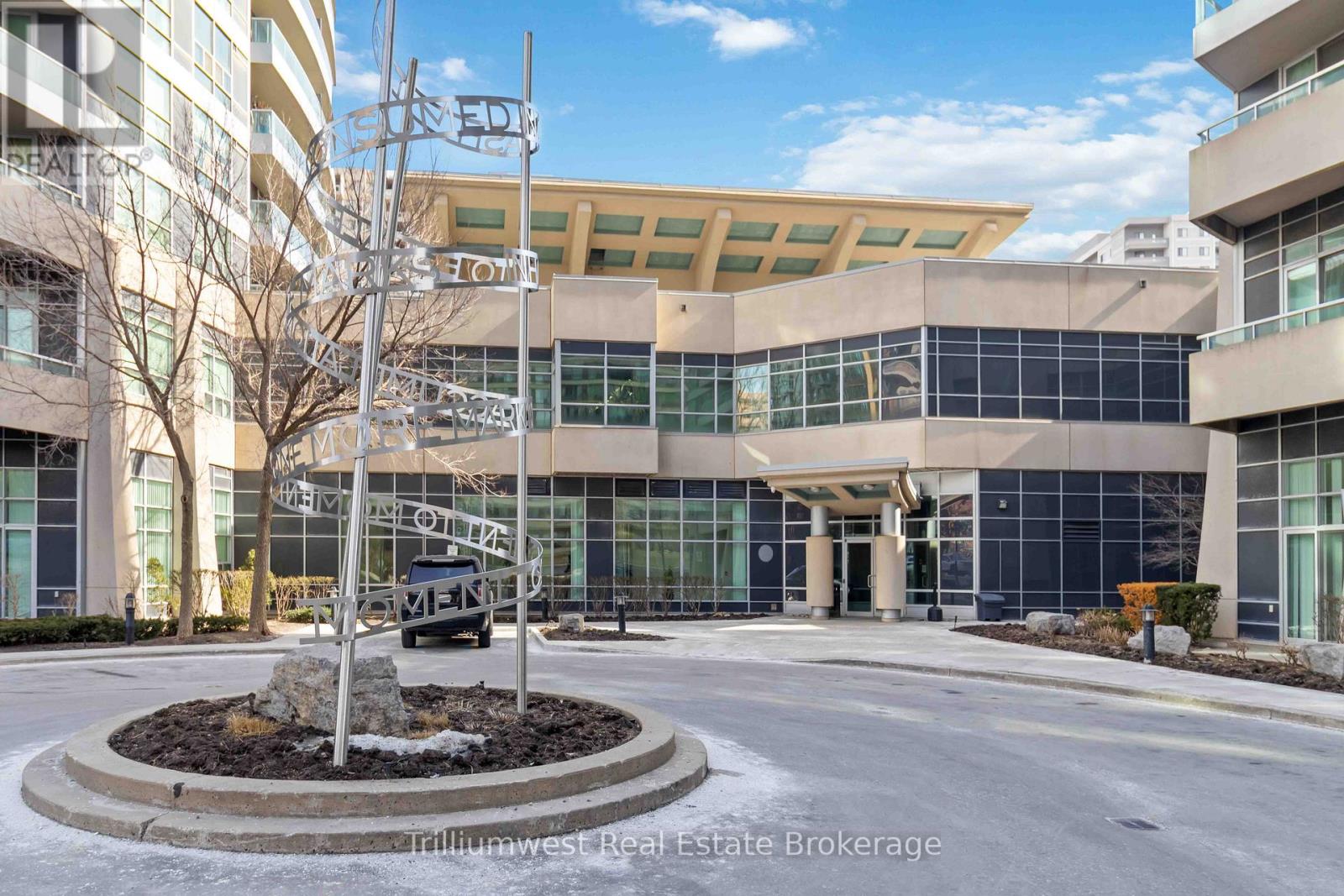 2306 - 1 Elm Drive W, Mississauga (City Centre), Ontario  L5B 4M1 - Photo 4 - W12748260