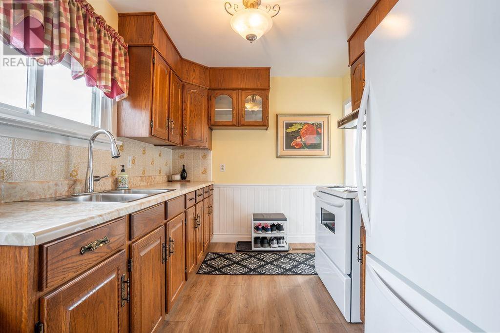 268 Rowell Ave, Sault Ste. Marie, Ontario  P6C 5K8 - Photo 12 - SM260209