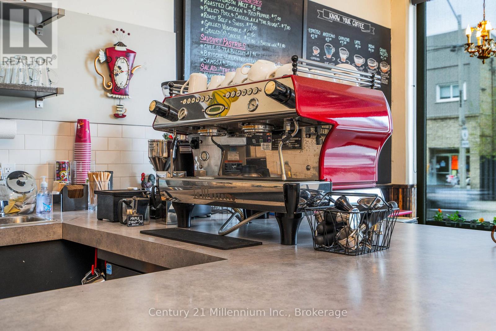 131-133 Garafraxa Street S, West Grey, Ontario  N0G 1R0 - Photo 10 - X12748312