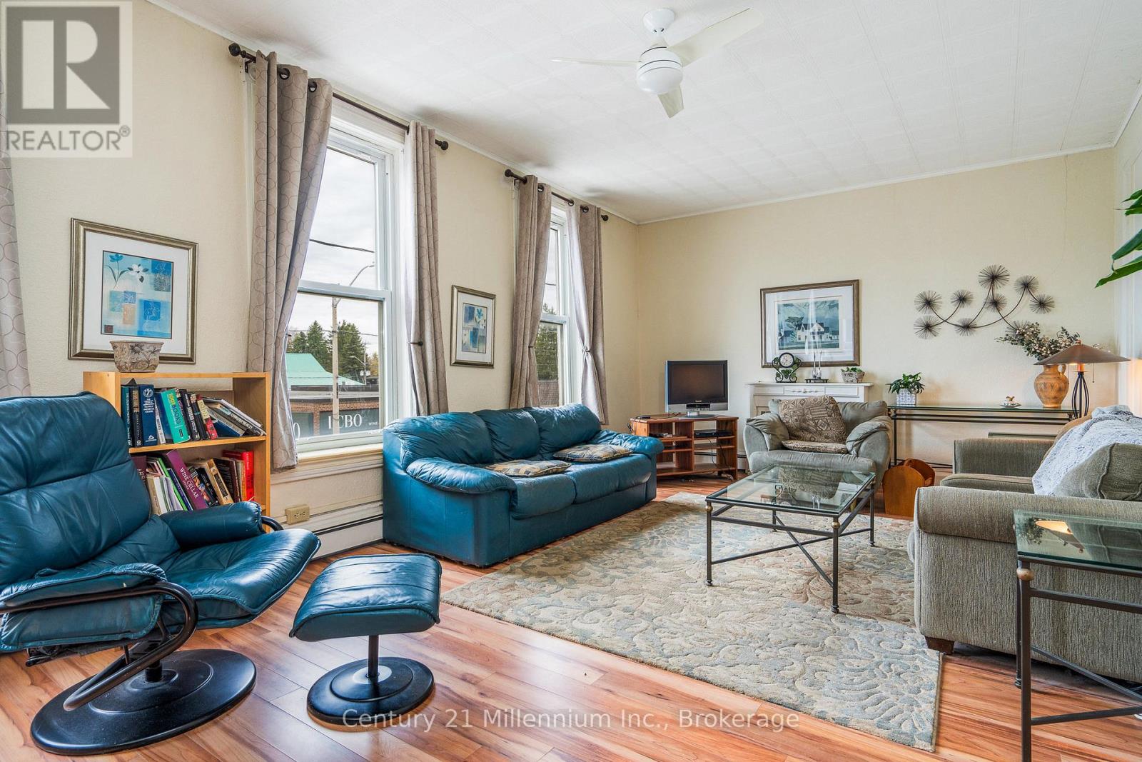 131-133 Garafraxa Street S, West Grey, Ontario  N0G 1R0 - Photo 39 - X12748312