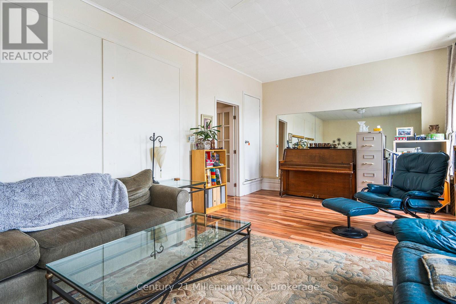 131-133 Garafraxa Street S, West Grey, Ontario  N0G 1R0 - Photo 41 - X12748312