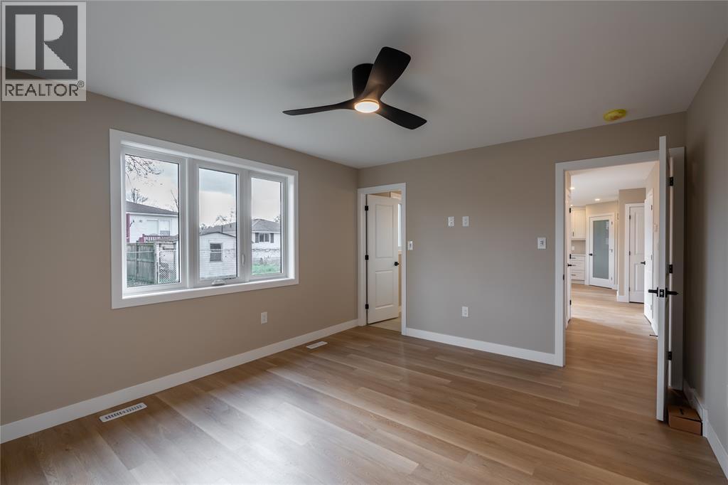 4005 Greenwood Drive, Petrolia, Ontario  N0N 1R0 - Photo 15 - 26001068