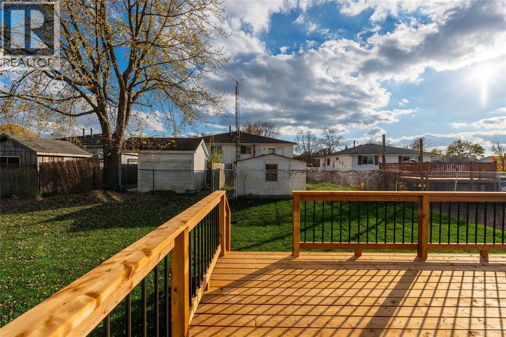 4005 Greenwood Drive, Petrolia, Ontario  N0N 1R0 - Photo 38 - 26001068