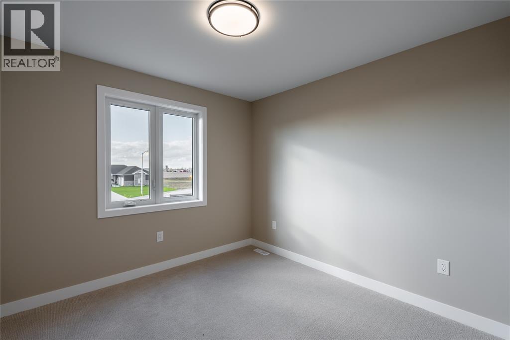 4005 Greenwood Drive, Petrolia, Ontario  N0N 1R0 - Photo 25 - 26001068