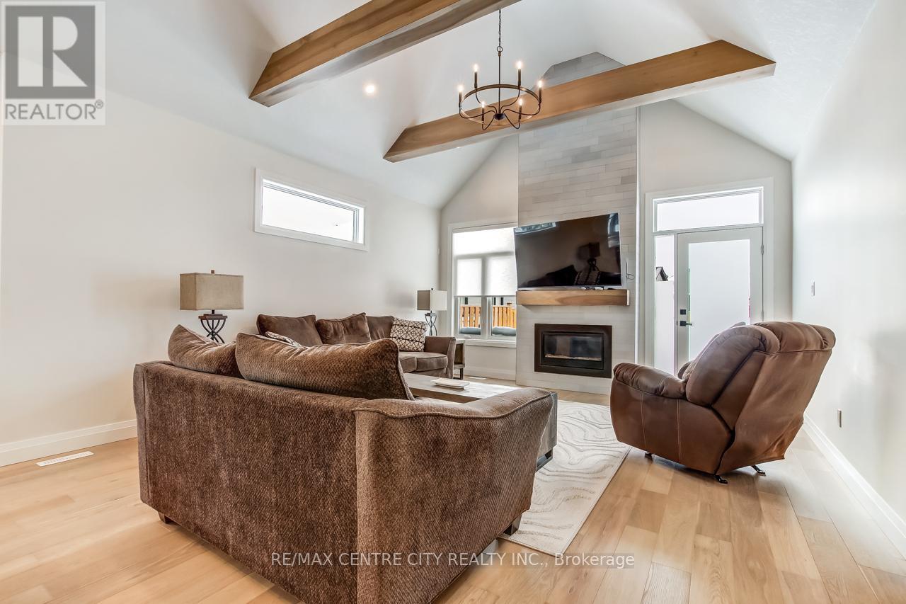 35 - 63 Compass Trail, Central Elgin, Ontario  N5L 0B4 - Photo 10 - X12748224