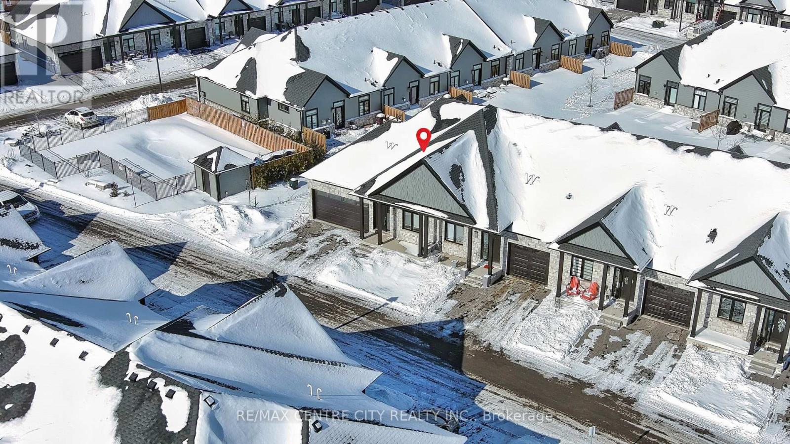 35 - 63 Compass Trail, Central Elgin, Ontario  N5L 0B4 - Photo 2 - X12748224