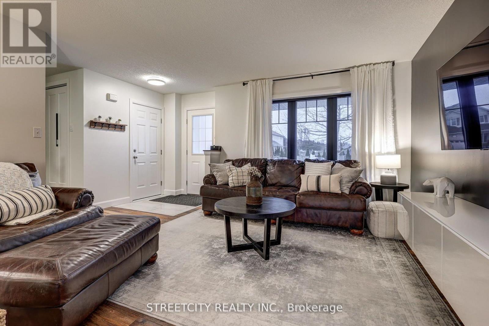 105 Penhale Avenue, St. Thomas, Ontario  N5R 6M3 - Photo 8 - X12748228