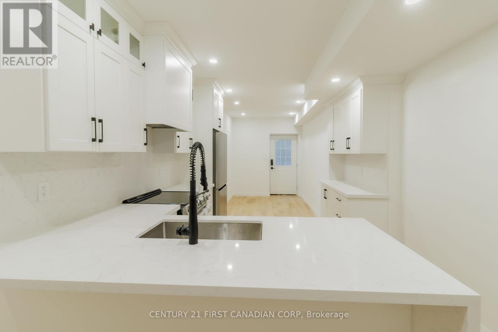 828 Kleinburg Drive, London North, Ontario  N5X 3Z1 - Photo 39 - X12748252