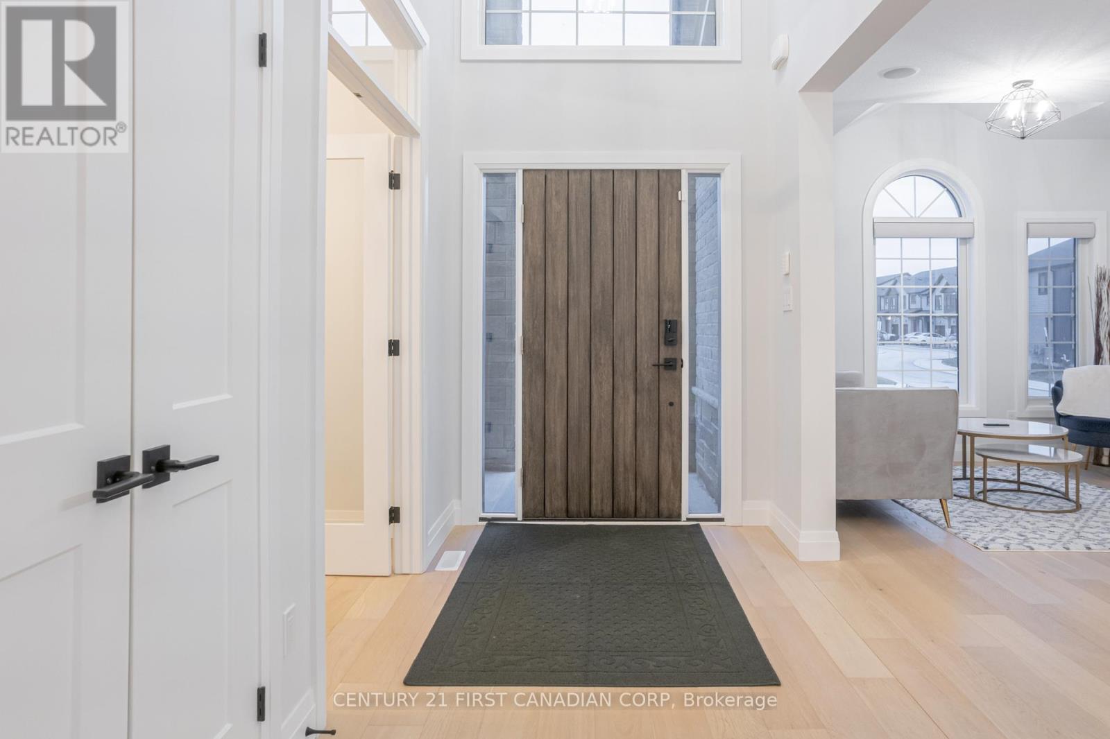 828 Kleinburg Drive, London North, Ontario  N5X 3Z1 - Photo 7 - X12748252