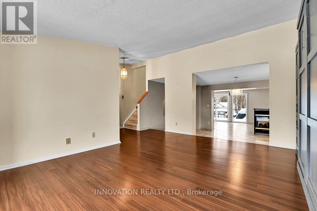 152 Burnetts Grove Circle, Ottawa, Ontario  K2J 1S9 - Photo 5 - X12748250