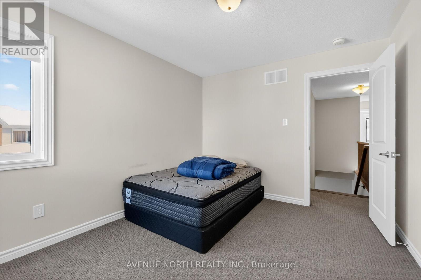 715 Vennecy Terrace, Ottawa, Ontario  K1W 0N3 - Photo 40 - X12748290