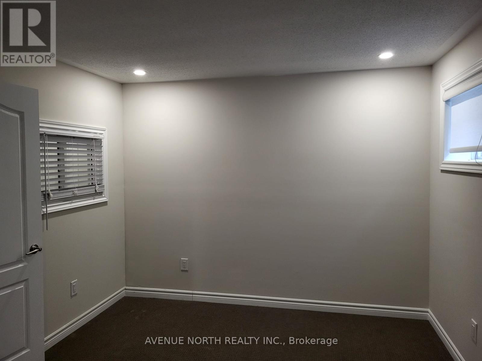 715 Vennecy Terrace, Ottawa, Ontario  K1W 0N3 - Photo 43 - X12748290