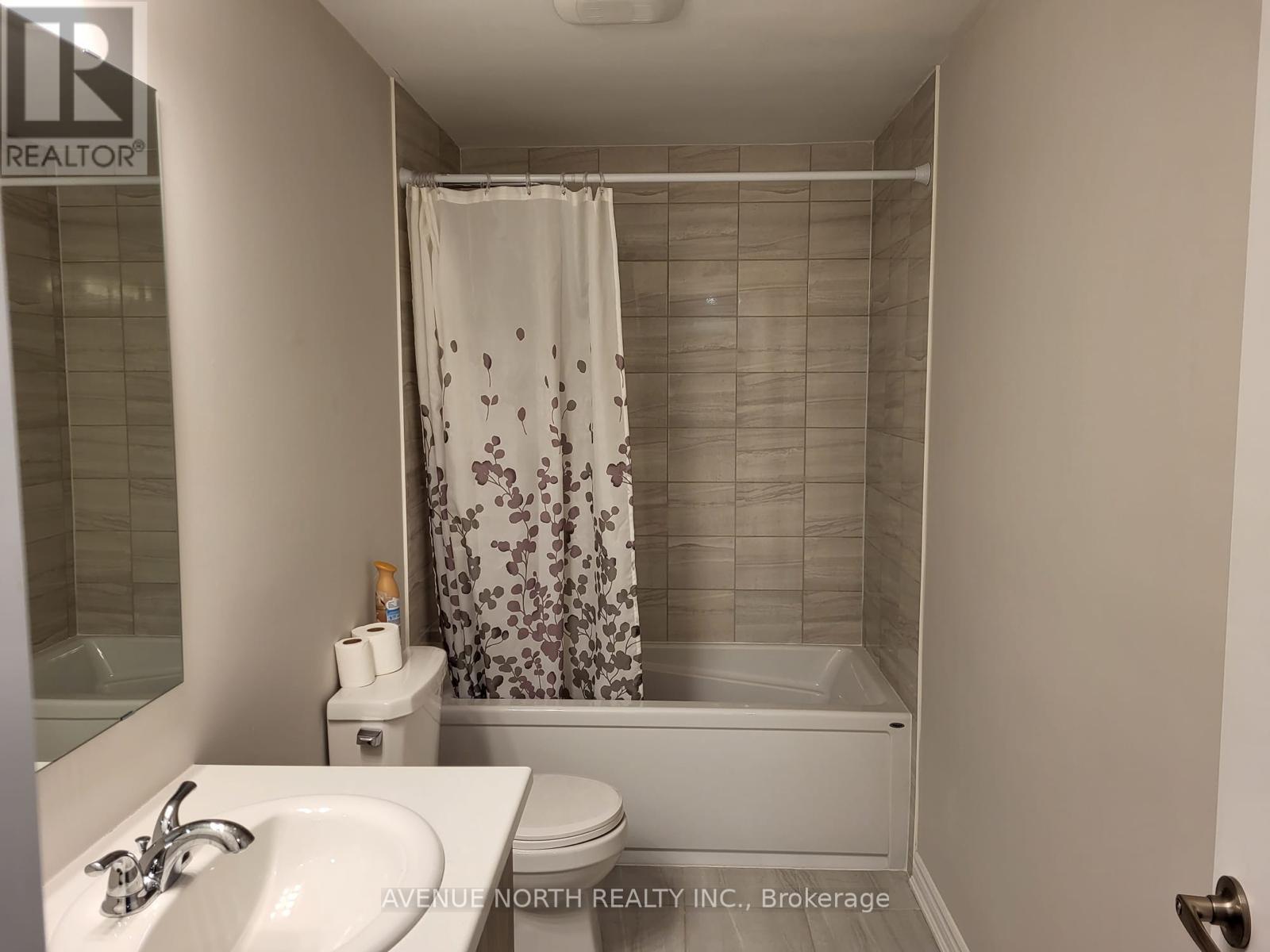 715 Vennecy Terrace, Ottawa, Ontario  K1W 0N3 - Photo 47 - X12748290