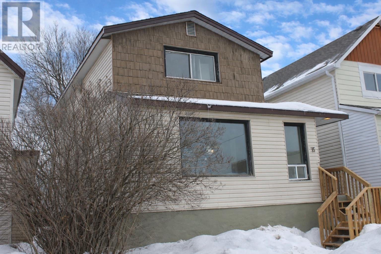 115 Robertson ST, THUNDER BAY, Ontario