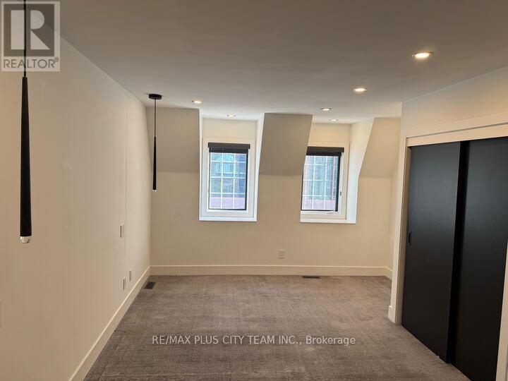 B - 4 Portland Street, Toronto, Ontario  M5V 3N6 - Photo 15 - C12646304