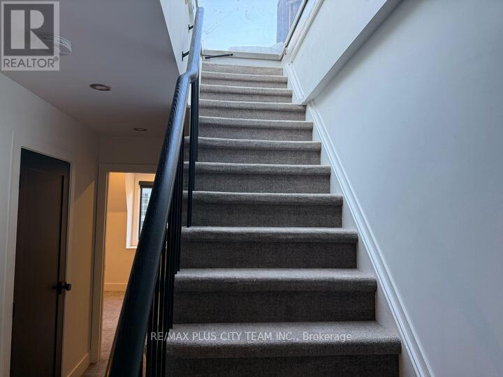 B - 4 Portland Street, Toronto, Ontario  M5V 3N6 - Photo 11 - C12646304